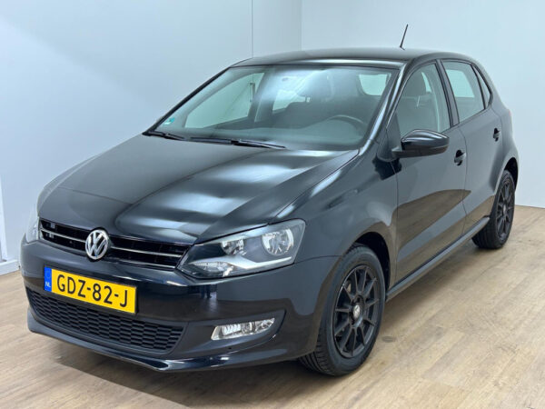 Volkswagen Polo occasion Zwart bij ALJ Auto in Zeeland 3