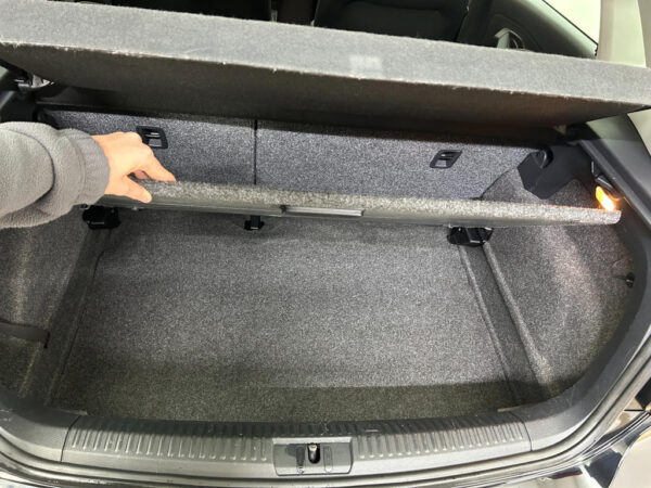 Volkswagen Polo occasion Zwart bij ALJ Auto in Zeeland 7