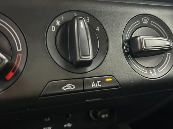 Škoda Fabia occasion Grijs bij ALJ Auto in Zeeland 28