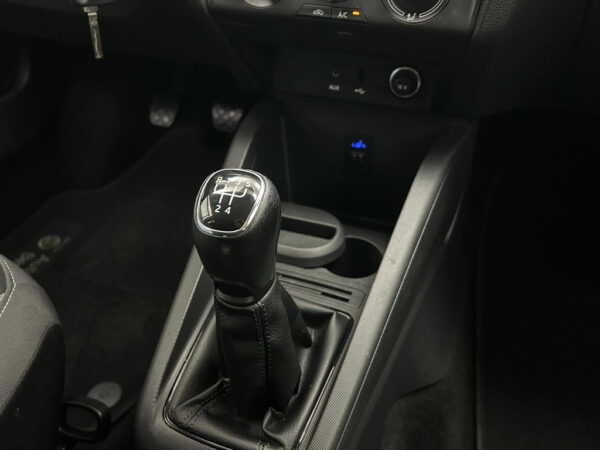 Škoda Fabia occasion Grijs bij ALJ Auto in Zeeland 33