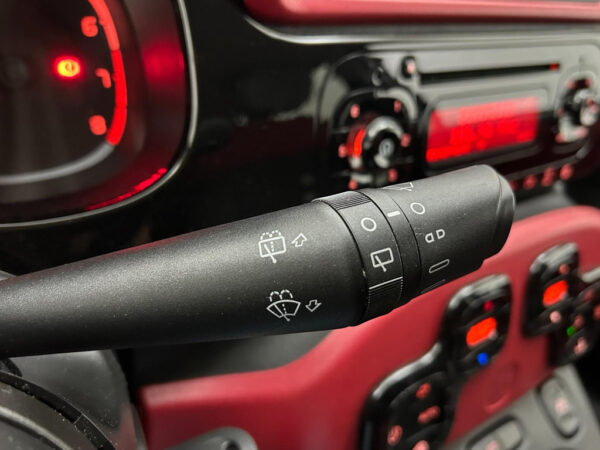 Fiat Panda occasion Grijs bij ALJ Auto in Zeeland 13