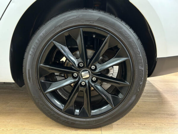 SEAT Ibiza occasion Wit bij ALJ Auto in Zeeland 6