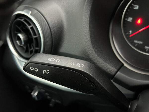 Audi Q2 occasion Grijs bij ALJ Auto in Zeeland 15