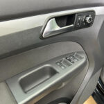 Volkswagen Touran occasion Zwart bij ALJ Auto in Zeeland 14