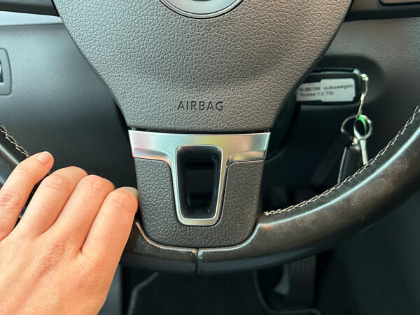 Volkswagen Touran occasion Zwart bij ALJ Auto in Zeeland 29