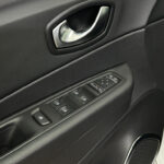 Renault Captur occasion Grijs bij ALJ Auto in Zeeland 11