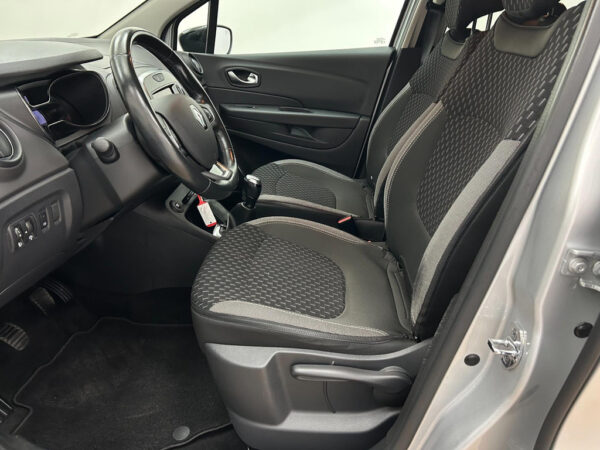 Renault Captur occasion Grijs bij ALJ Auto in Zeeland 13