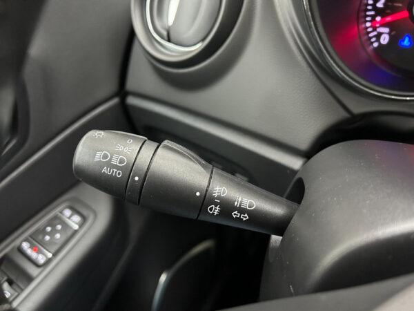 Renault Captur occasion Grijs bij ALJ Auto in Zeeland 16