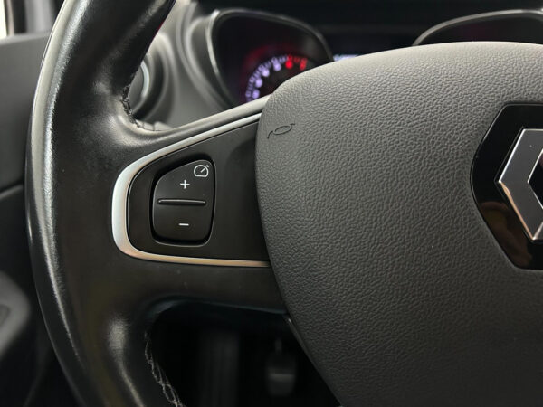 Renault Captur occasion Grijs bij ALJ Auto in Zeeland 18