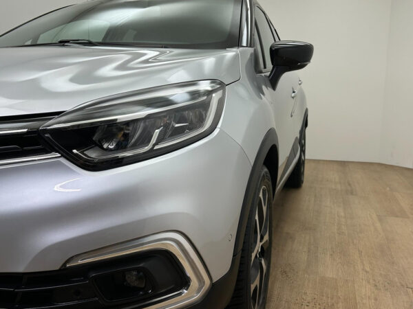 Renault Captur occasion Grijs bij ALJ Auto in Zeeland 2
