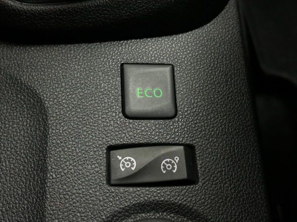 Renault Captur occasion Grijs bij ALJ Auto in Zeeland 20