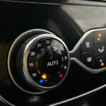 Renault Captur occasion Grijs bij ALJ Auto in Zeeland 21