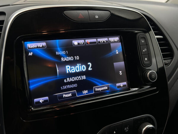 Renault Captur occasion Grijs bij ALJ Auto in Zeeland 23