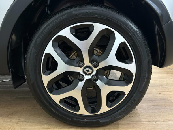 Renault Captur occasion Grijs bij ALJ Auto in Zeeland 7