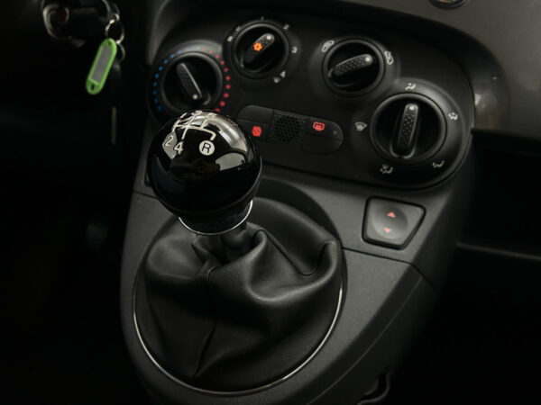 Fiat 500C occasion Grijs bij ALJ Auto in Zeeland 16