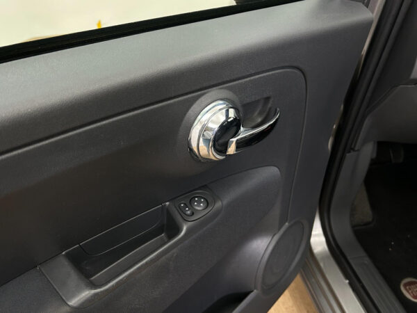 Fiat 500C occasion Grijs bij ALJ Auto in Zeeland 8