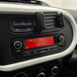 Renault Twingo occasion Grijs bij ALJ Auto in Zeeland 20