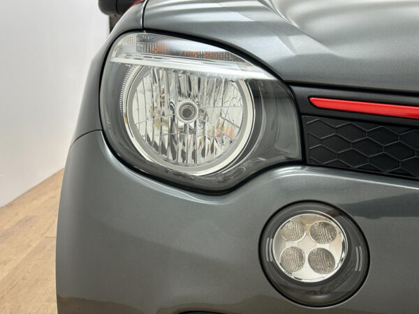 Renault Twingo occasion Grijs bij ALJ Auto in Zeeland 27