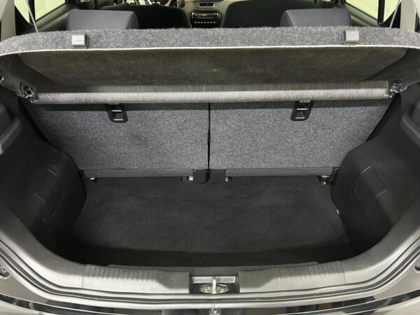 Suzuki Ignis occasion Zwart bij ALJ Auto in Zeeland 6