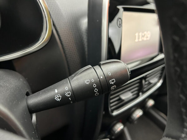 Renault Clio occasion Zwart bij ALJ Auto in Zeeland 16