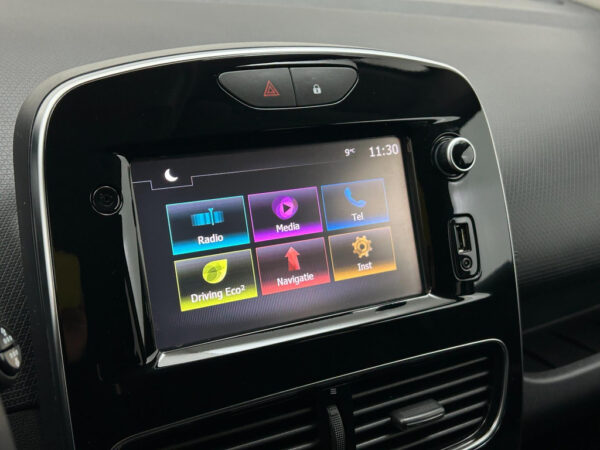 Renault Clio occasion Zwart bij ALJ Auto in Zeeland 20