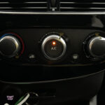 Renault Clio occasion Zwart bij ALJ Auto in Zeeland 25