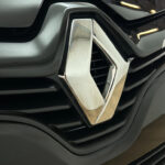 Renault Clio occasion Zwart bij ALJ Auto in Zeeland 31