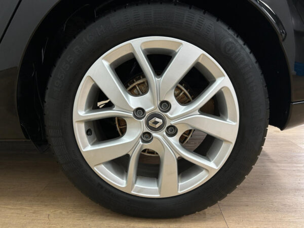 Renault Clio occasion Zwart bij ALJ Auto in Zeeland 7