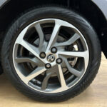 Toyota Yaris occasion Grijs bij ALJ Auto in Zeeland 7