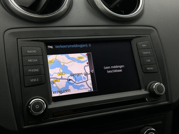 SEAT Ibiza occasion Wit bij ALJ Auto in Zeeland 22