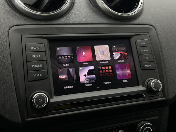 SEAT Ibiza occasion Wit bij ALJ Auto in Zeeland 24