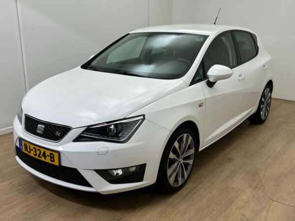SEAT Ibiza occasion Wit bij ALJ Auto in Zeeland 3