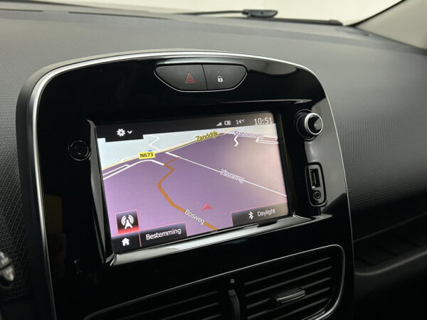 Renault Clio occasion Grijs bij ALJ Auto in Zeeland 22