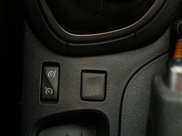 Renault Clio occasion Grijs bij ALJ Auto in Zeeland 23