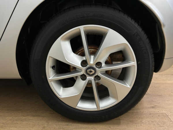 Renault Clio occasion Grijs bij ALJ Auto in Zeeland 6