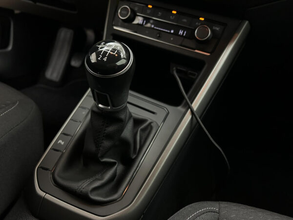 Volkswagen Polo occasion Grijs bij ALJ Auto in Zeeland 29