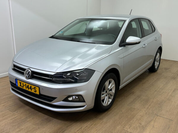 Volkswagen Polo occasion Grijs bij ALJ Auto in Zeeland 3