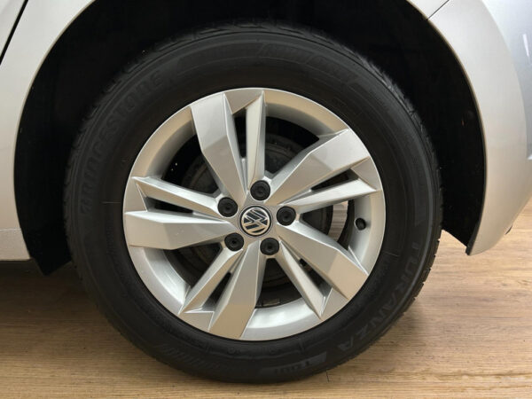 Volkswagen Polo occasion Grijs bij ALJ Auto in Zeeland 6