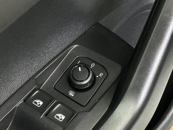 Volkswagen Polo occasion Grijs bij ALJ Auto in Zeeland 11