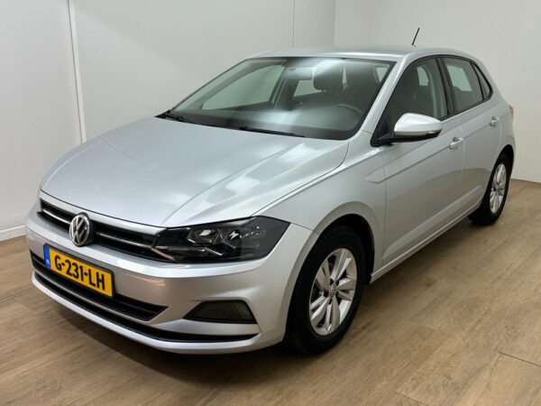 Volkswagen Polo occasion Grijs bij ALJ Auto in Zeeland 3