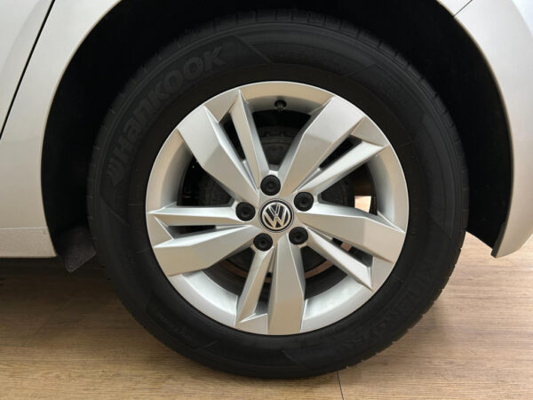 Volkswagen Polo occasion Grijs bij ALJ Auto in Zeeland 6