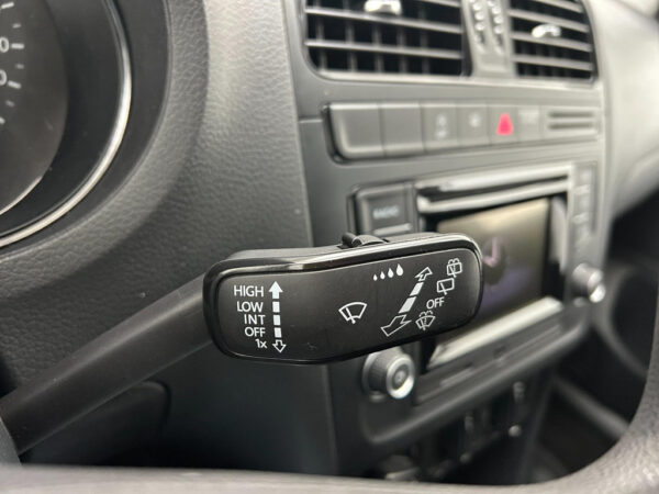 Volkswagen Polo occasion Wit bij ALJ Auto in Zeeland 16