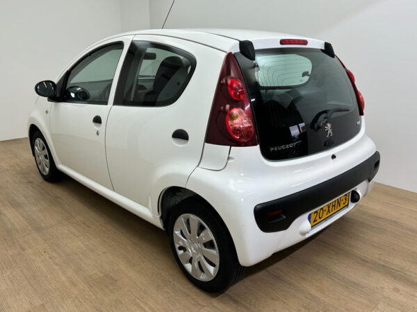 Peugeot 107 occasion Wit bij ALJ Auto in Zeeland 4