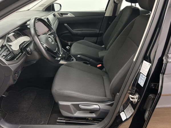 Volkswagen  Polo occasion Zwart bij ALJ Auto in Zeeland 12