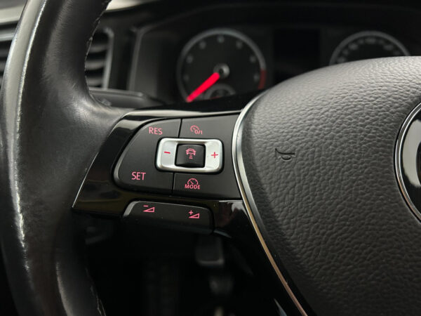 Volkswagen  Polo occasion Zwart bij ALJ Auto in Zeeland 18