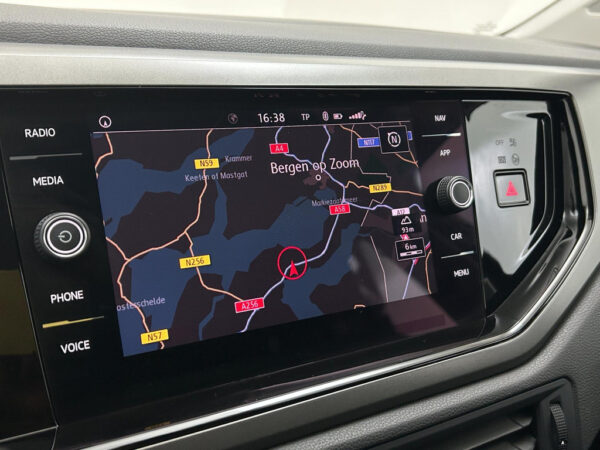 Volkswagen  Polo occasion Zwart bij ALJ Auto in Zeeland 27