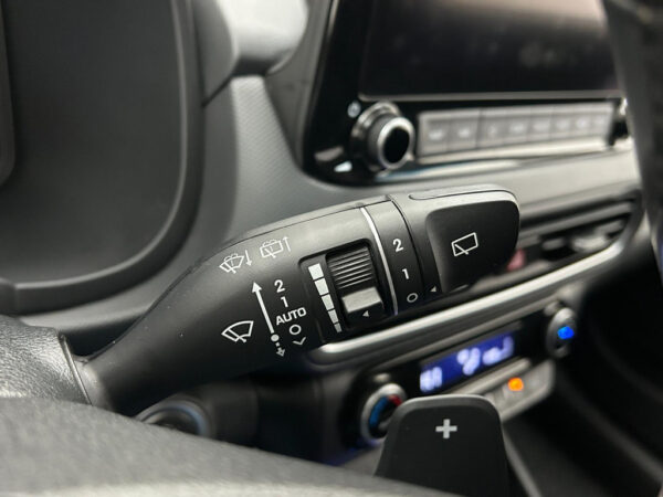 Hyundai KONA occasion Rood bij ALJ Auto in Zeeland 18