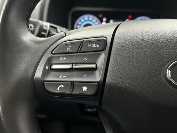 Hyundai KONA occasion Rood bij ALJ Auto in Zeeland 19