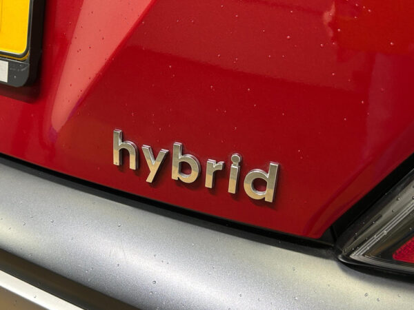 Hyundai KONA occasion Rood bij ALJ Auto in Zeeland 37