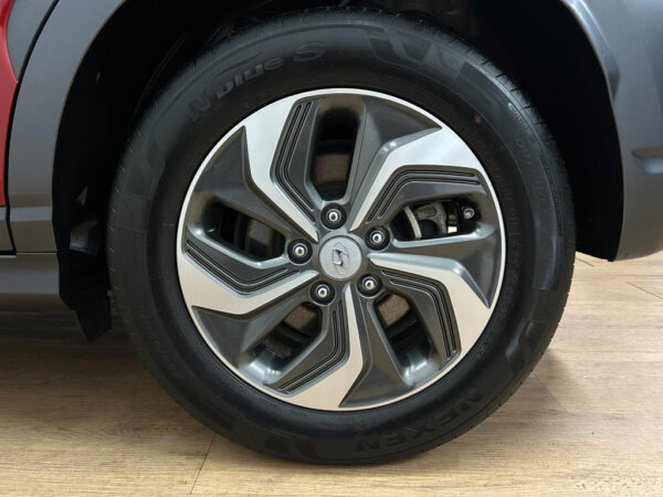 Hyundai KONA occasion Rood bij ALJ Auto in Zeeland 6